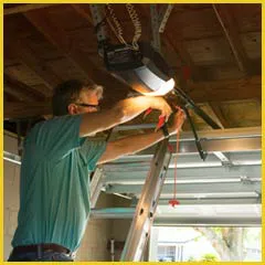 Garage Doors Store Repairs Austin, TX 512-672-8614 - side-opener-08m